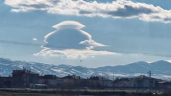 Elazığ'da mercek bulutu görüldü