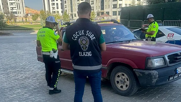 Elazığ'da okul önlerinde denetim