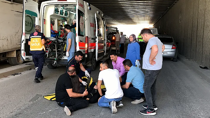 Elazığ'da otomobil ile motosiklet çarpıştı