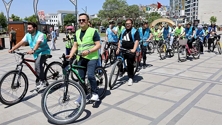 Elazığ'da pedallar sağlıklı yaşam için döndü