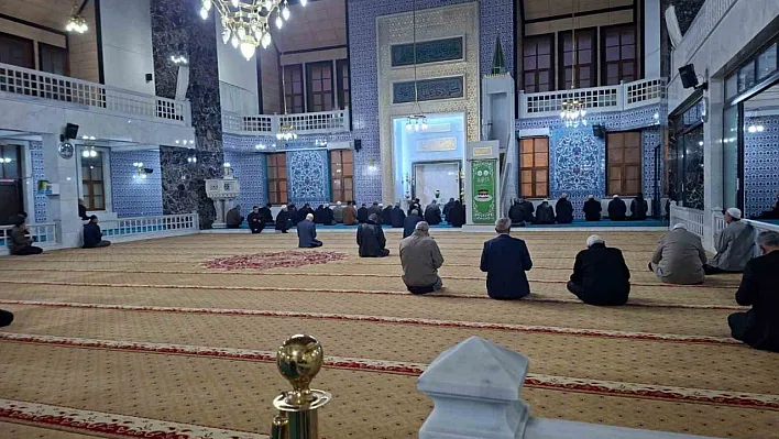 Elazığ'da sabah namazı buluşmaları sürüyor