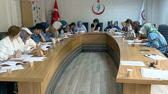 Elazığ'da sağlık personeline güçlendirici eğitim