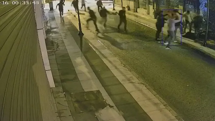 Elazığ'da sokak ortasında darp edildi