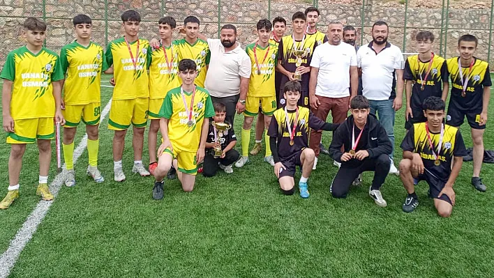Elazığ'da sokaklar sahaya döndü