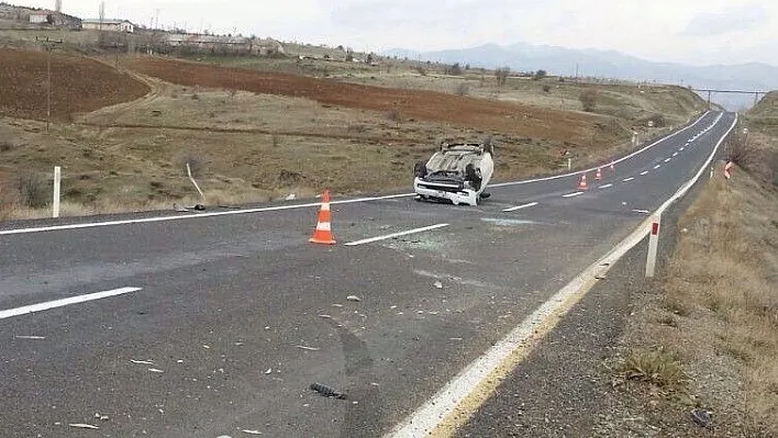 Elazığ'da Trafik Kazası: 3 Yaralı