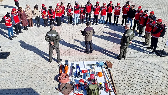 Elazığ'da yangına müdahale eğitimi