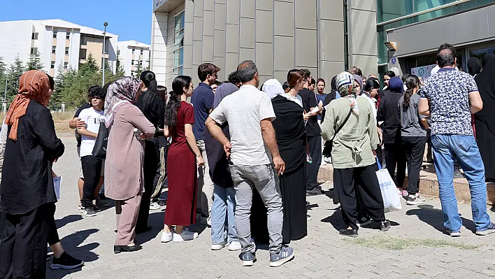 Elazığ'da YKS heyecanı