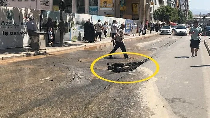 Elazığ'da yol çöktü !