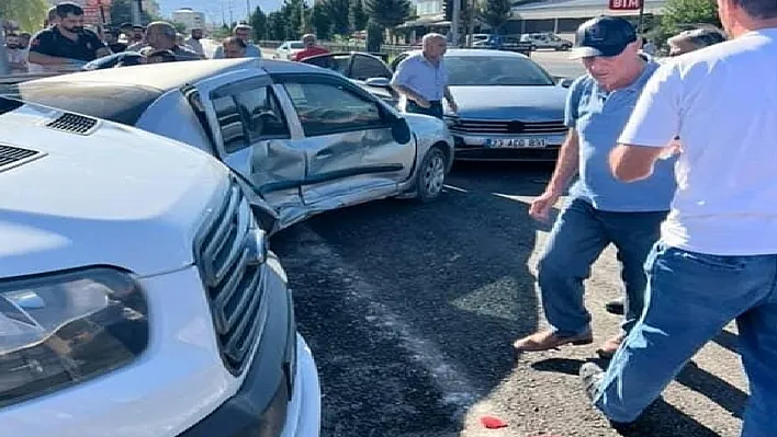 Elazığ'da zincirleme trafik kazası