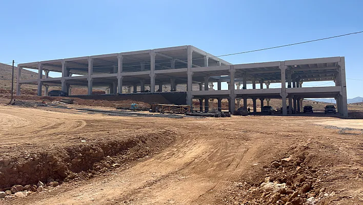 Elazığ mobilyacılar sitesi inşaatı hızla yükseliyor