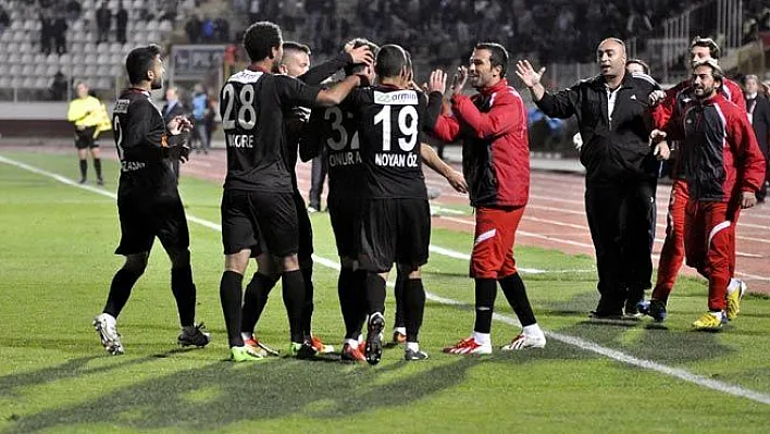 Elazığspor:1 Gençlerbirliği:2 