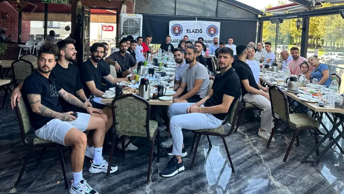 Elazığspor maç öncesi bir araya geldi