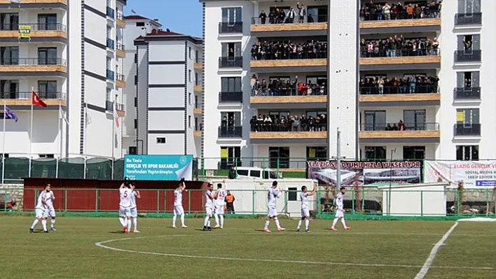 Elazığspor taraftarından vefa