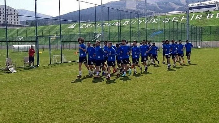 Elazığspor'un Erzurum kampı başladı