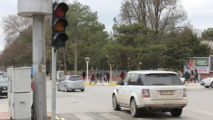 Elektrik kesintisi Elazığ'da da mağdur etti