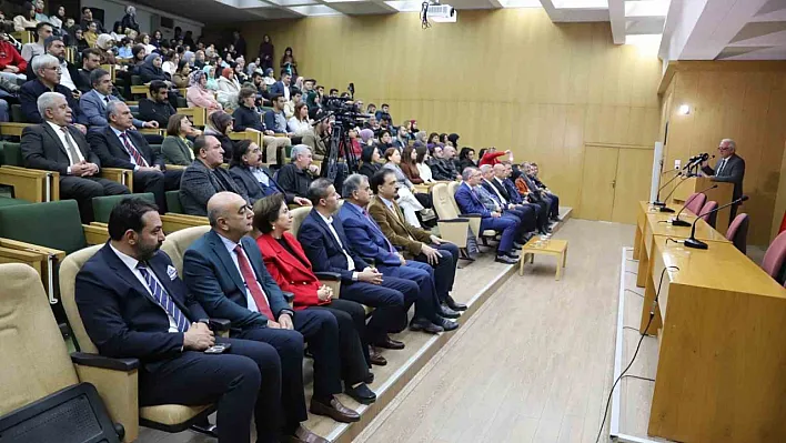 FÜ'de 'Cumhuriyet Bayramı' konferansı