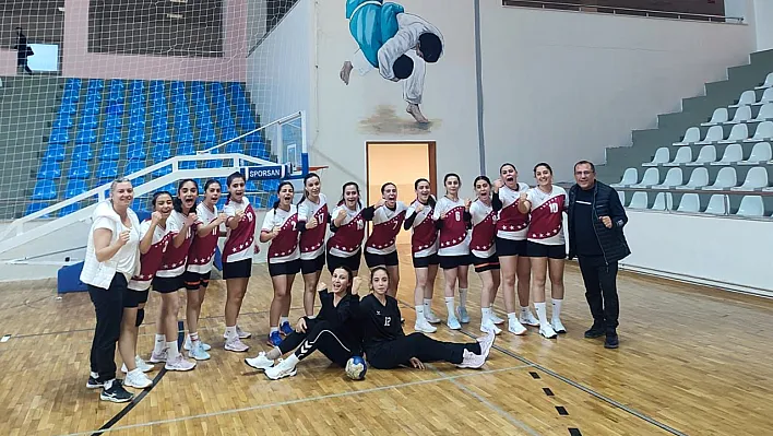 Gençlik ve Spor galibiyetle başladı