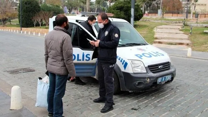 'Gidecek yerim yok' diyen vatandaşa, sokağa çıkma yasağını ihlalden ceza yazıldı