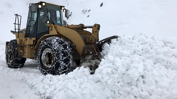 Tunceli'de kar nedeniyle 79 köy yolu kapandı