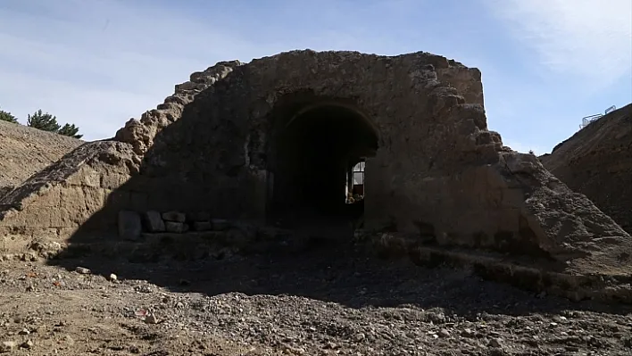 Tarihi Harput Kapı gün yüzüne çıkarıldı