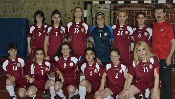 F.Ü Futsal Takımı Türkiye 5'incisi oldu