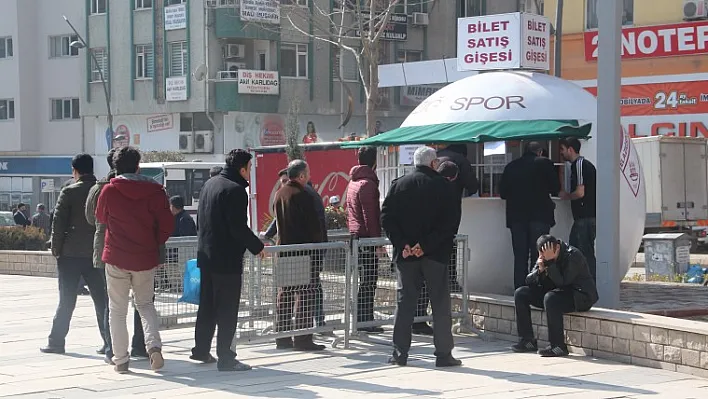 Esnaftan Elazığspor'a ilginç teşvik