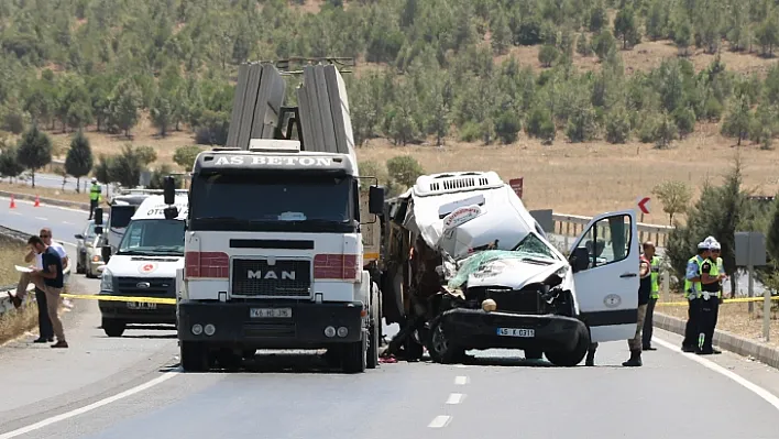 Kahramanmaraş'ta feci kaza! Ölü ve çok sayıda yaralılar var