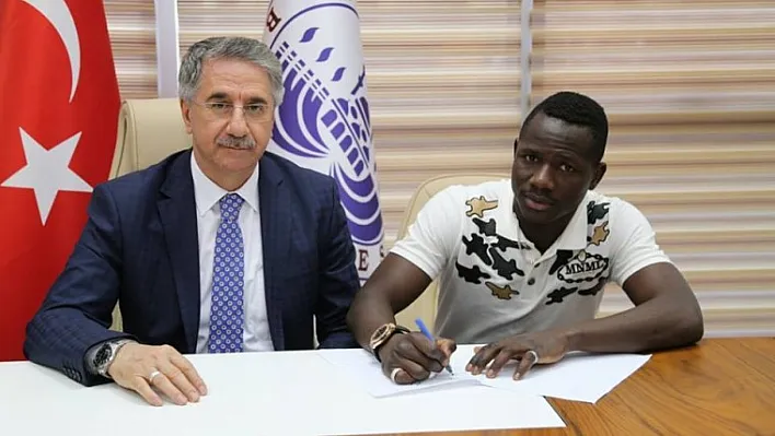 Traore 3 yıl daha Elazığ'da