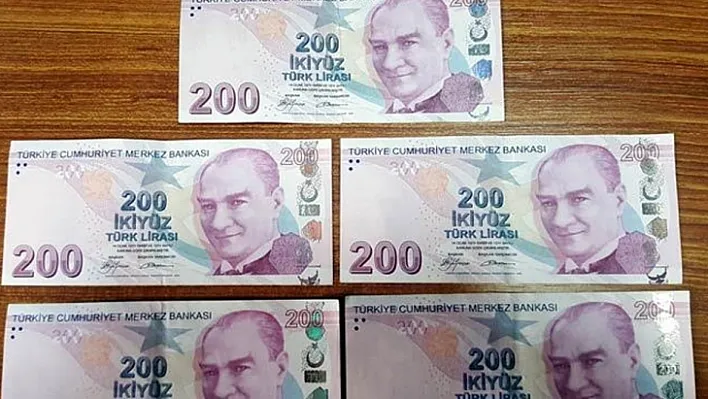 Piyasaya sahte para süren kalpazanlar yakalandı