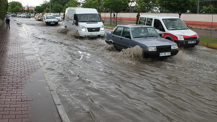 Elazığ'da yağmur etkili oldu