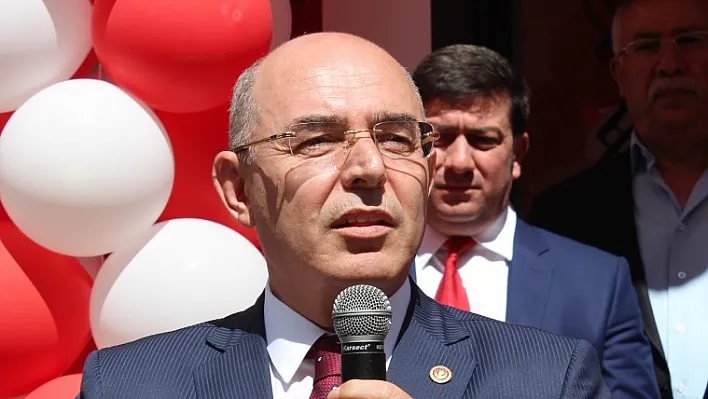 MHP kongrelerden kaçan bir parti değildir