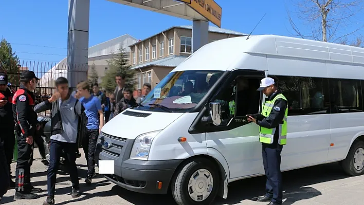 Çocukların korunmasına yönelik uygulama yapıldı