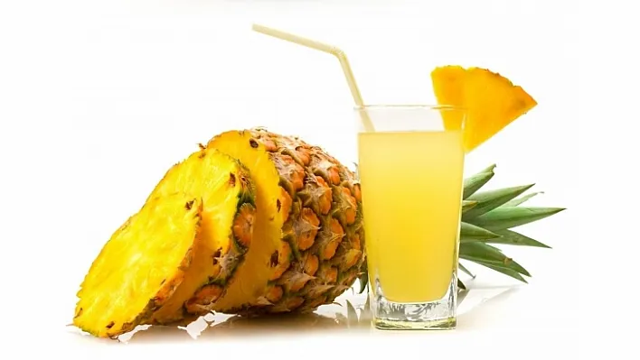 Ananas suyu ile yağlardan kurtulun