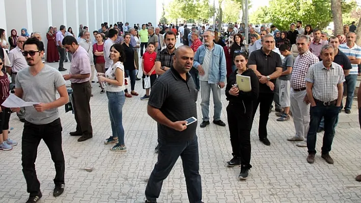 Elazığ'da LYS maratonu