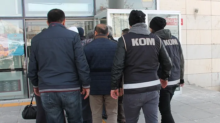 Bylock kullanan 15 polis adliyeye sevk edildi