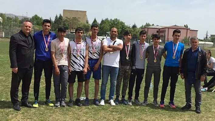 Elazığ'daki puanlı atletizm yarışmaları