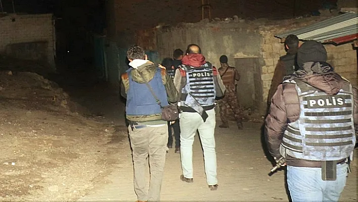 Diyarbakır'ın arka sokaklarında hava destekli asayiş uygulaması