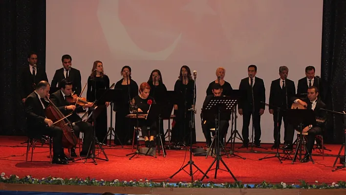 Elazığ'da öğrencilere konser verildi