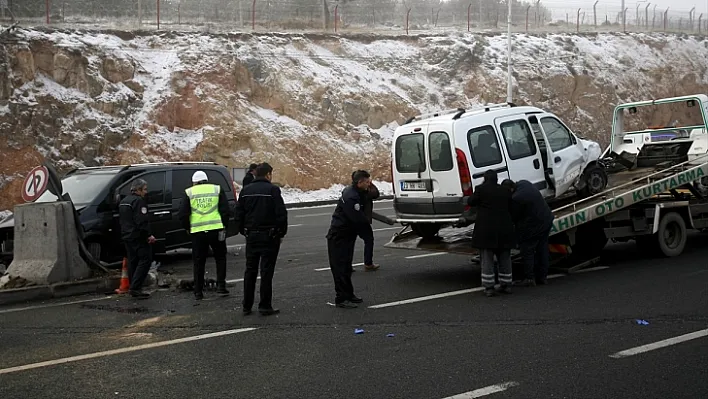 Malatya-Elazığ yolunda kaza: 3 yaralı