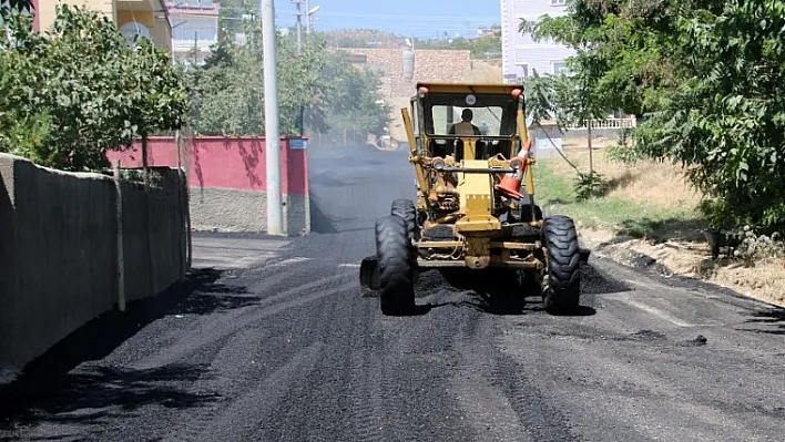 Fen işleri yoğun mesaisini sürdürüyor