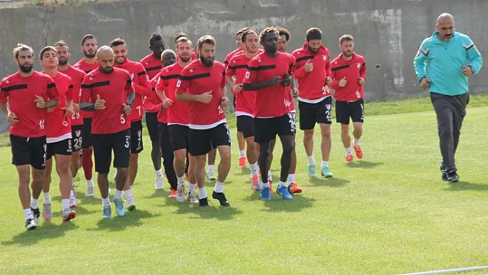 Elazığspor ilk yarıyı lider bitirdi