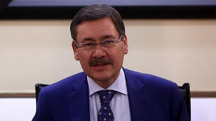 Melih Gökçek istifa etti