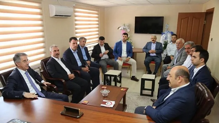 Başkan Yanılmaz'dan partilere teşekkür ziyareti