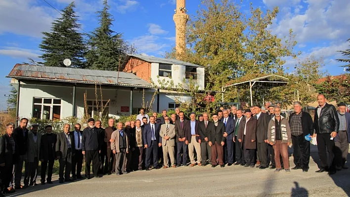 Vali Kaldırım, Sarılı Köyü'nü ziyaret etti