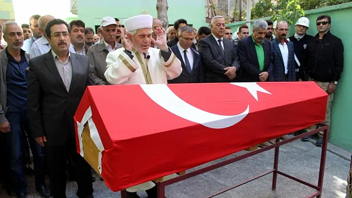Komiser yardımcısı son yolculuğuna uğurlandı