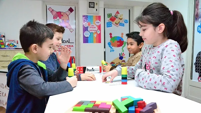 Teknolojiye karşı zeka oyunları