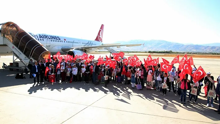 180 öğrenci 'Biz Anadoluyuz Projesi' ile ilk kez uçağı bindi