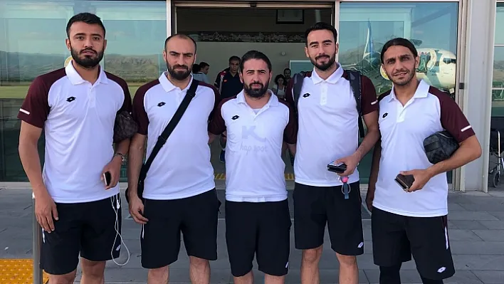 Elazığspor 17 kişilik kadro ile Giresun'a gitti