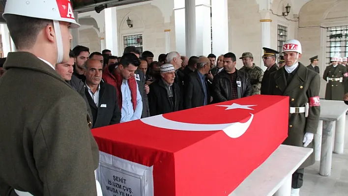 Şehit Uzman Çavuşu binler uğurladı