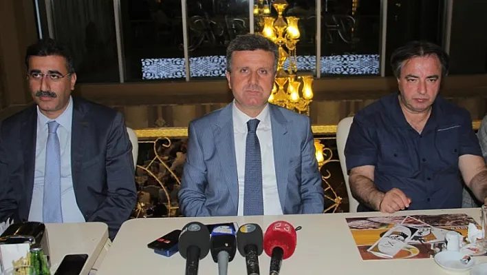 Ramazan Gürgöze gazetecilerle iftarda buluştu